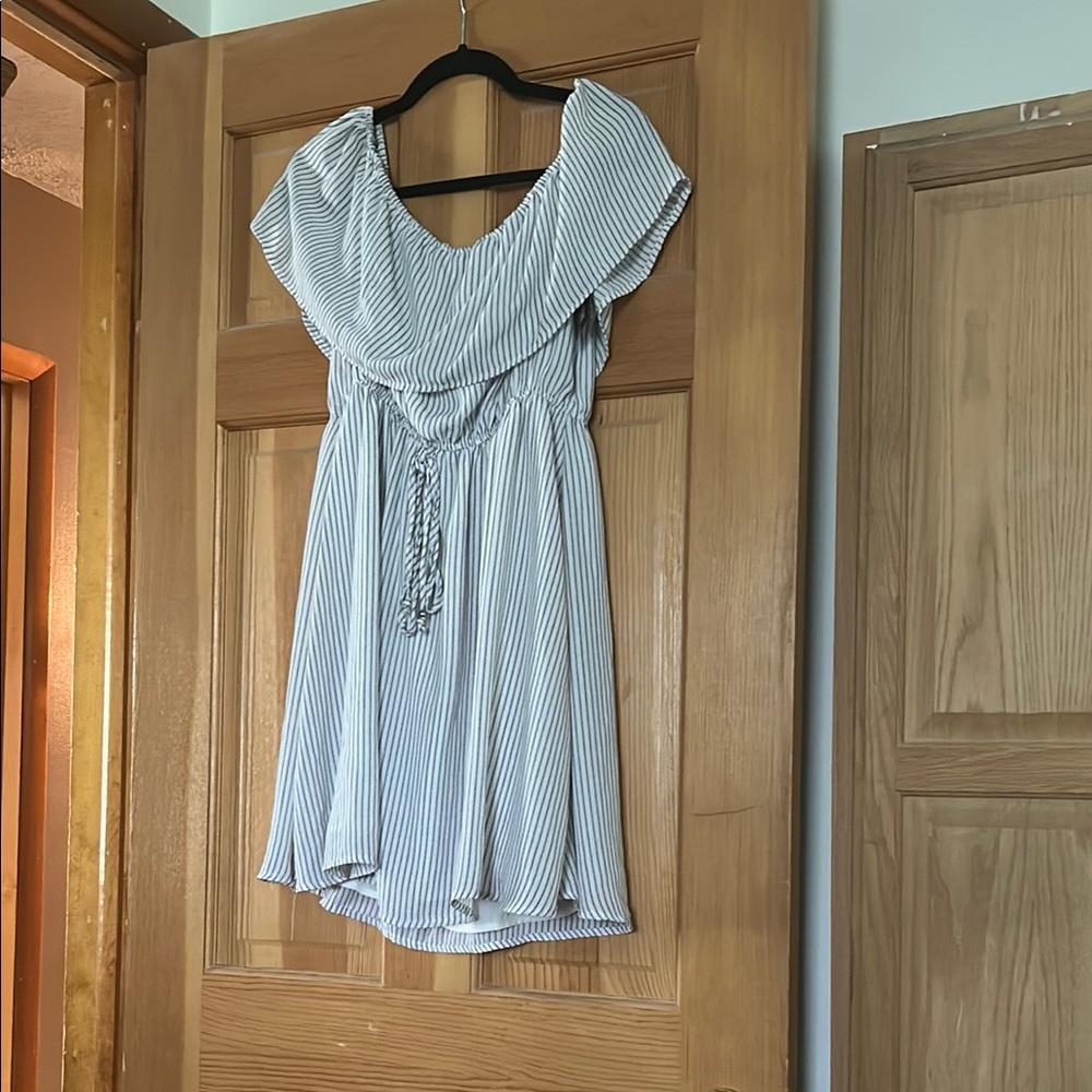 Elegant‎ White Striped Off-Shoulder Dress